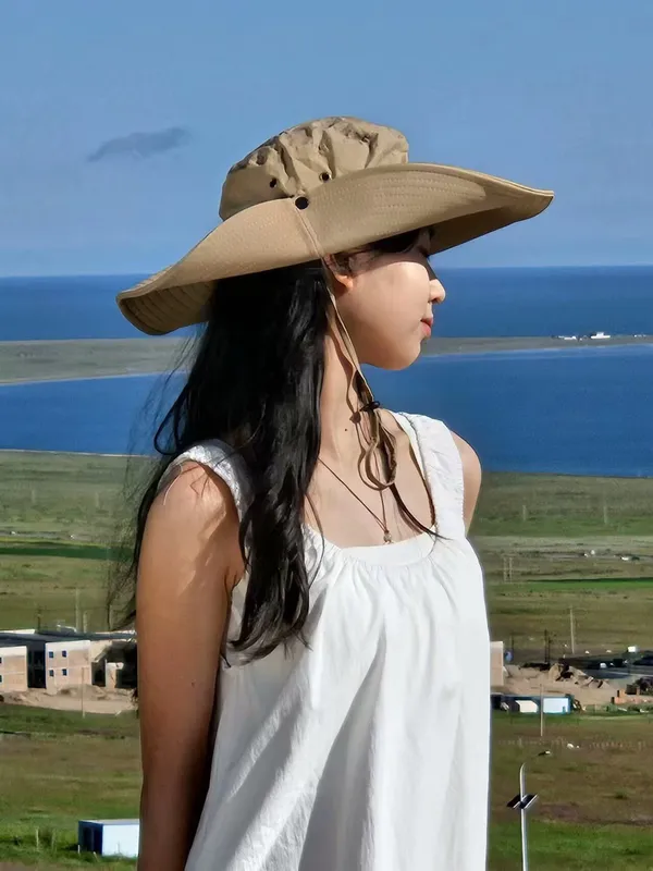 她