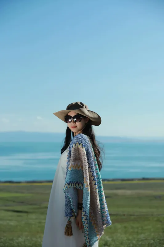 她
